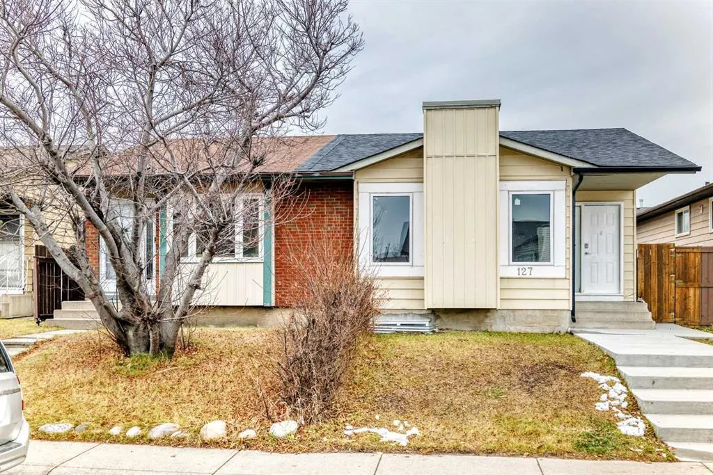 127 Whitworth Way NE