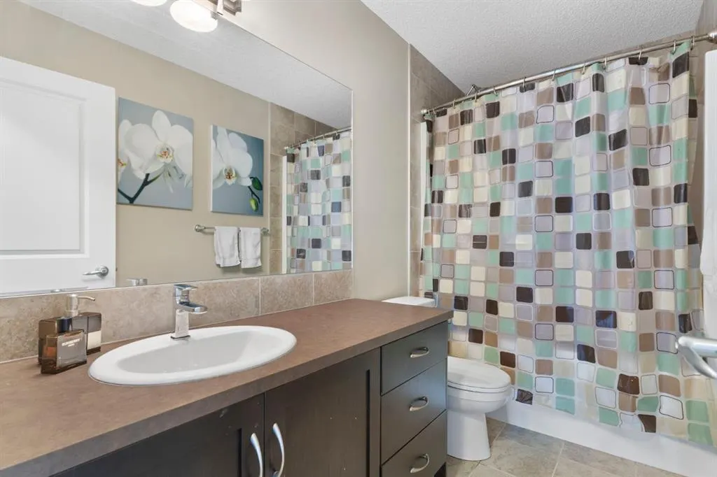 37 Heritage View