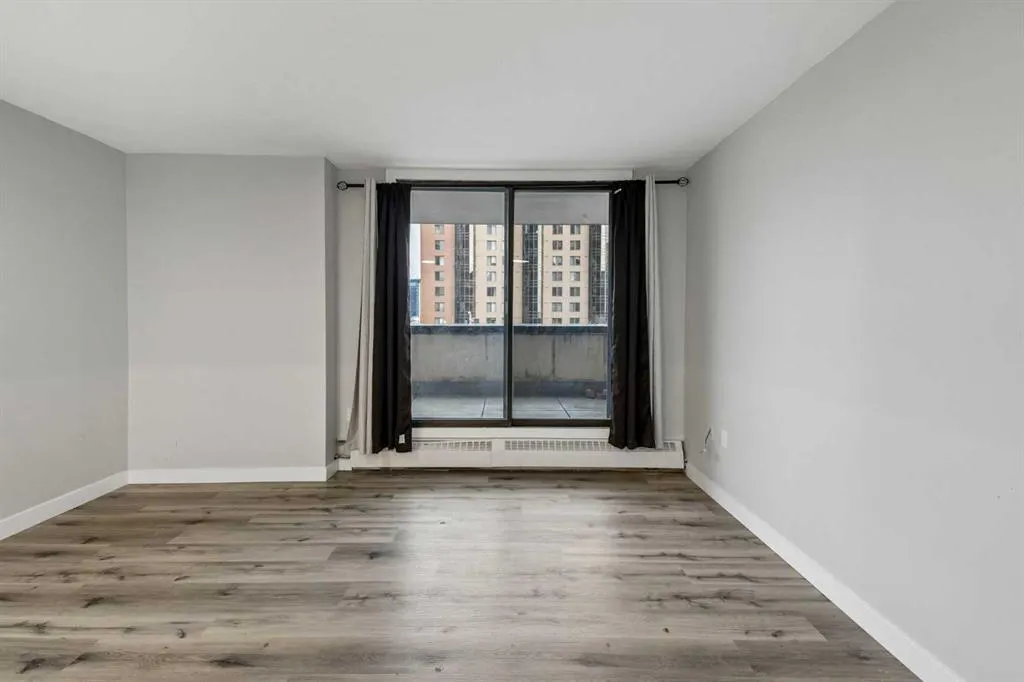116 3 Avenue SE #304