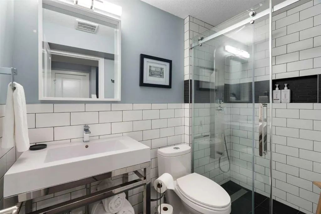 1840 27 Avenue SW #2