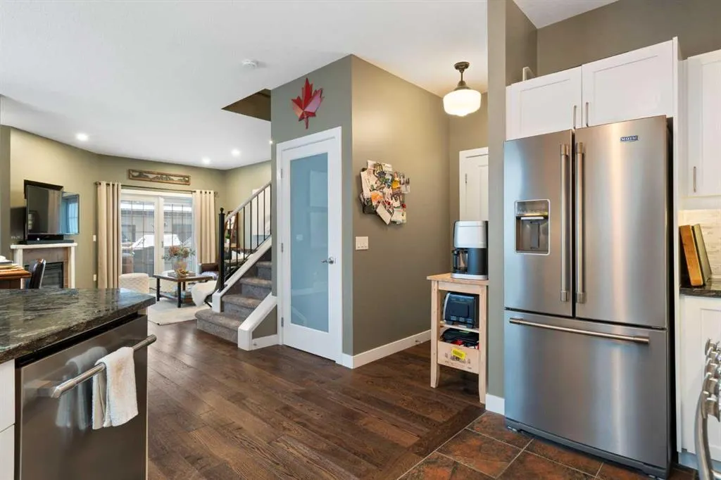 1840 27 Avenue SW #2