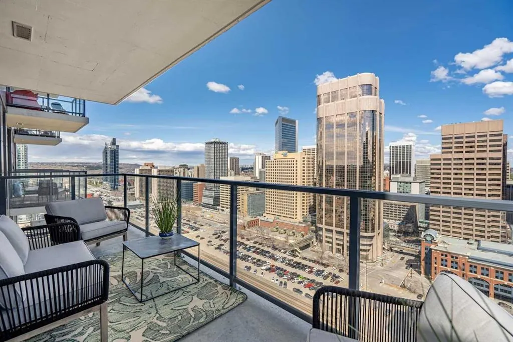 1010 6 Street SW #2206