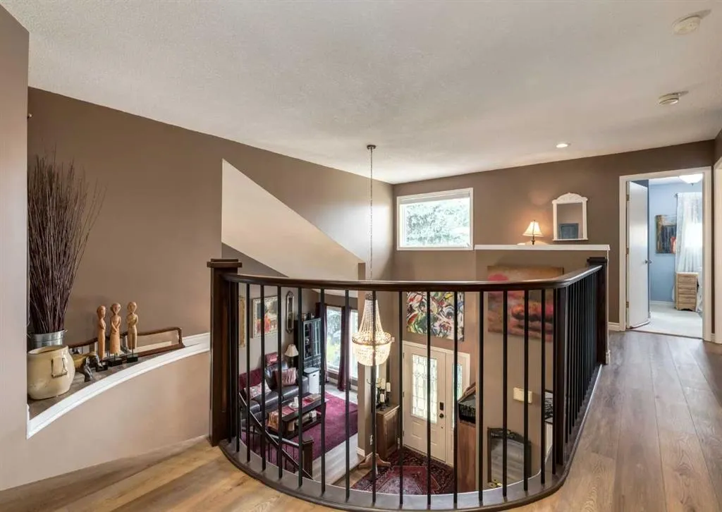 492 Silvergrove Gardens NW