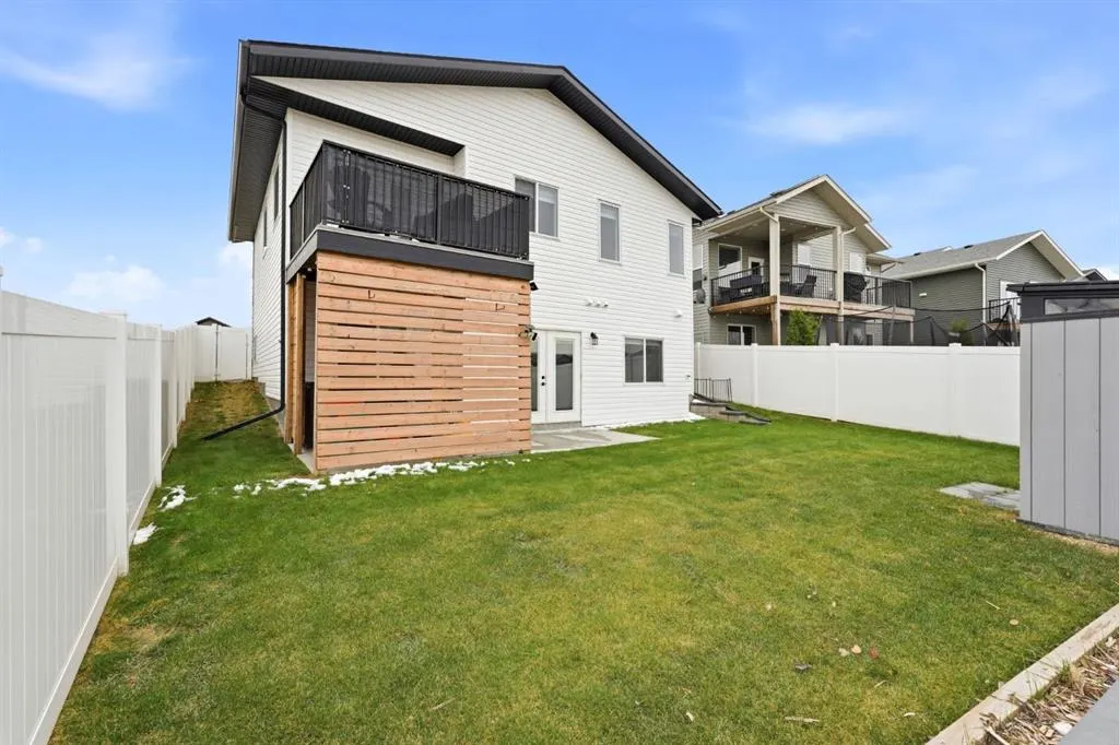 33 Maclean Close