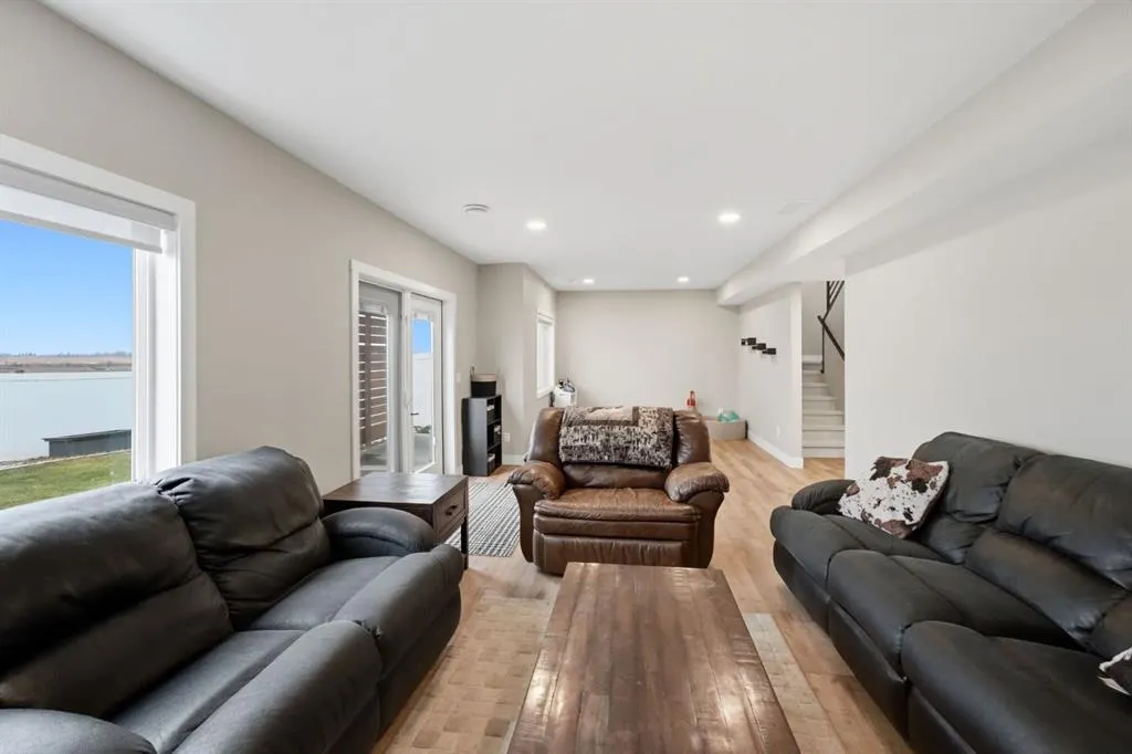 33 Maclean Close