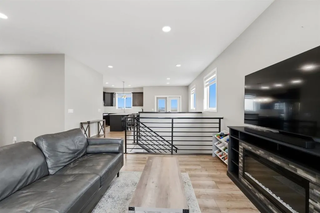 33 Maclean Close