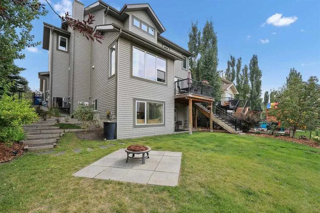 59 Elgin Estates Hill SE