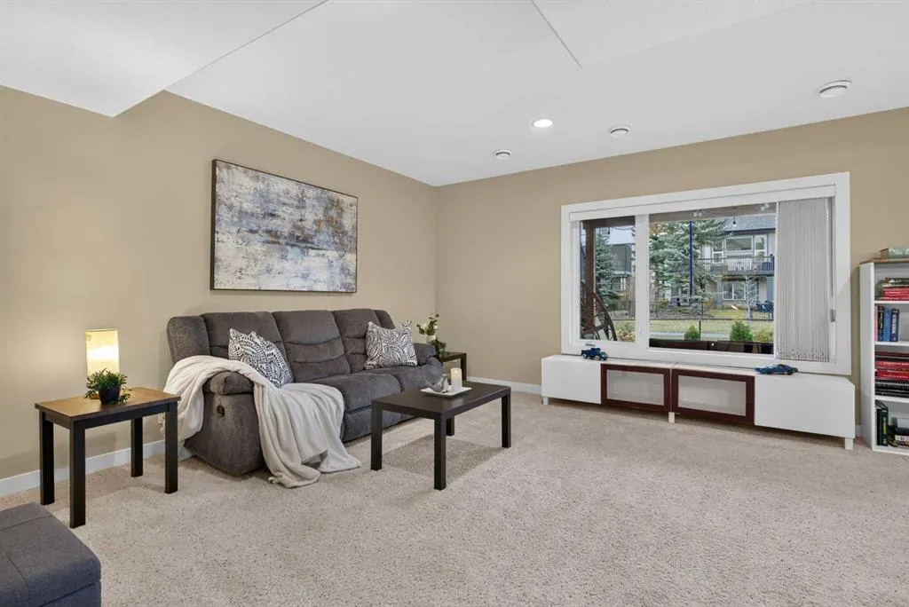 59 Elgin Estates Hill SE