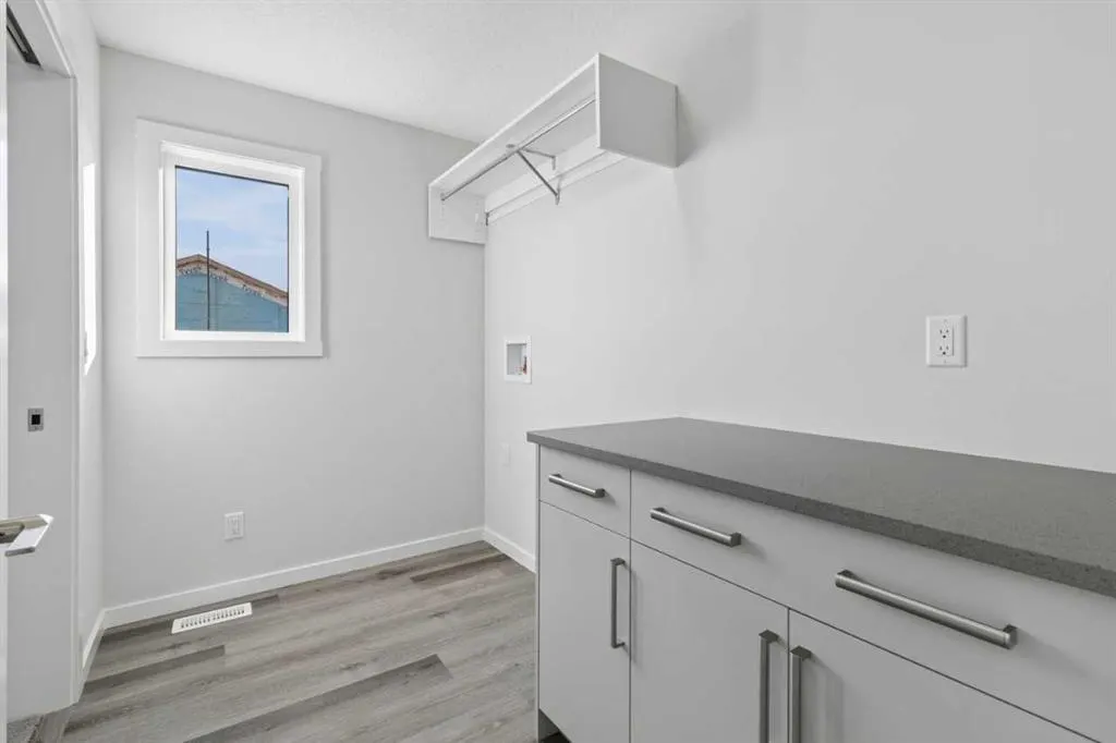 355 Heartwood Gardens SE
