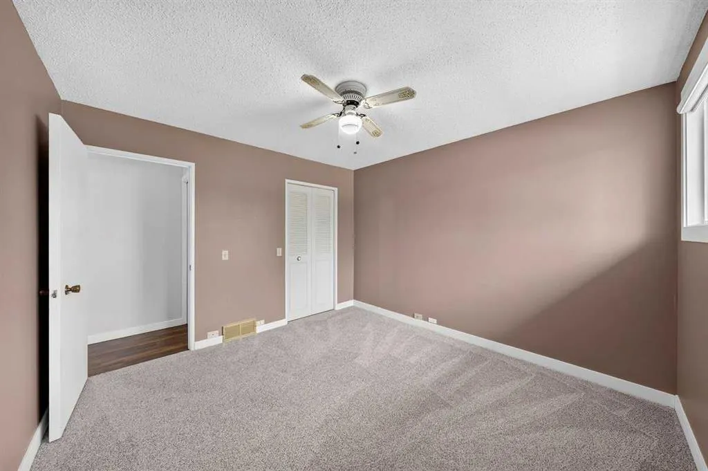 255 Huntridge Way NE