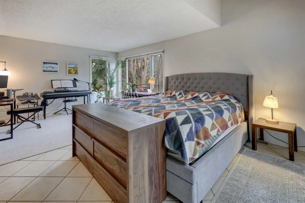 216 Pump Hill Gardens SW