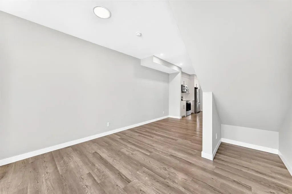 311 Evanscrest Square NW