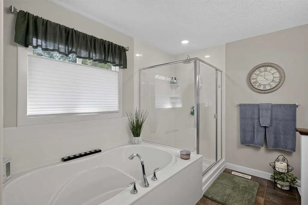 12 Crestridge Rise SW