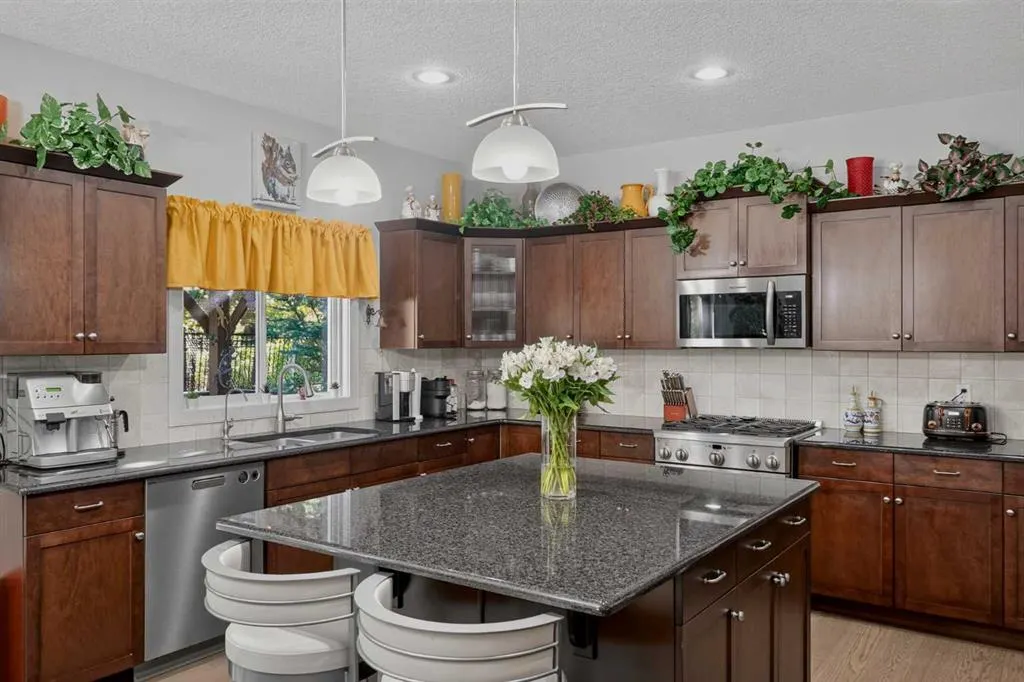 12 Crestridge Rise SW