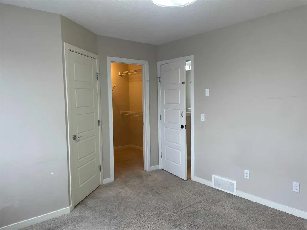 222 Saddlelake Terrace NE