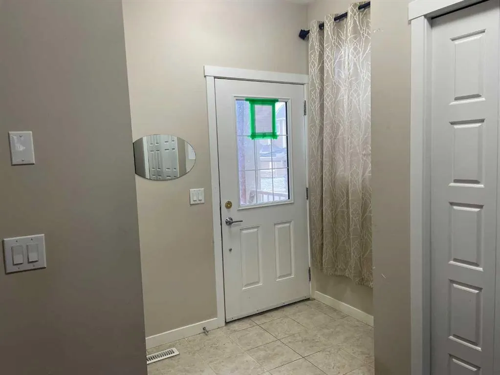 222 Saddlelake Terrace NE