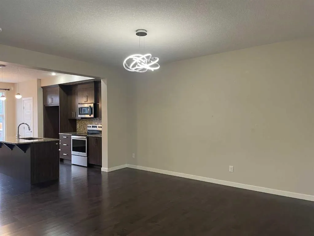 222 Saddlelake Terrace NE