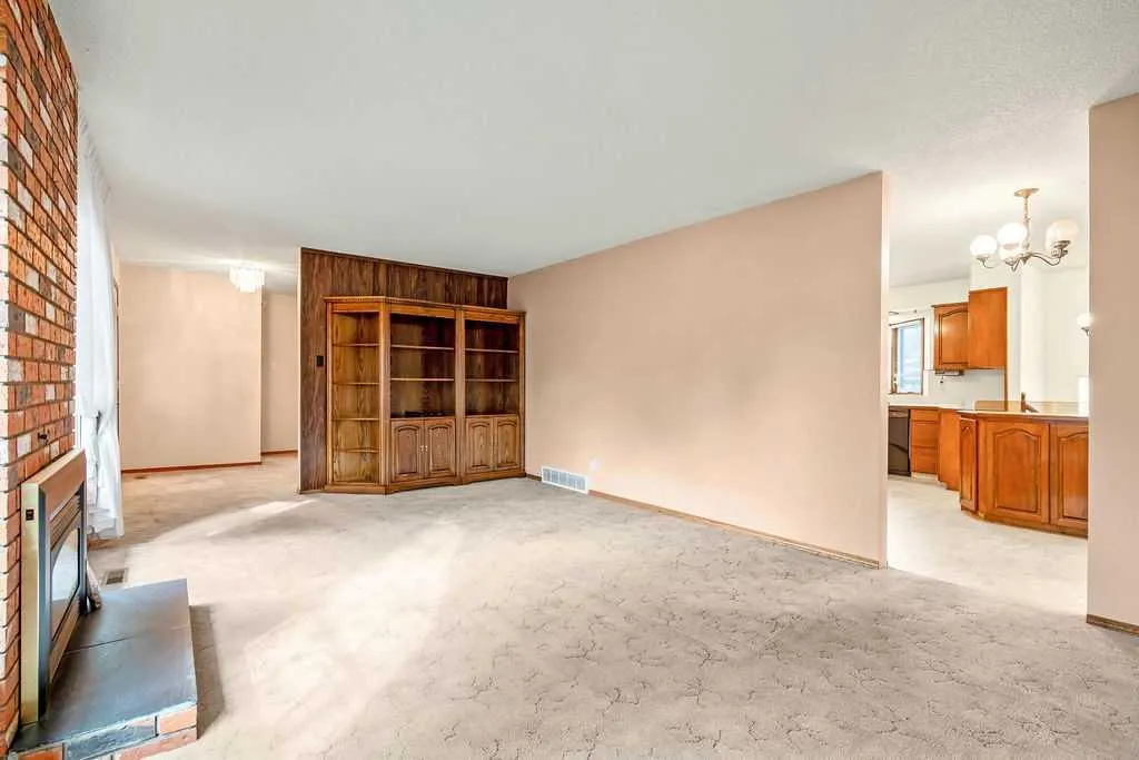10711 Mapleglen Crescent SE
