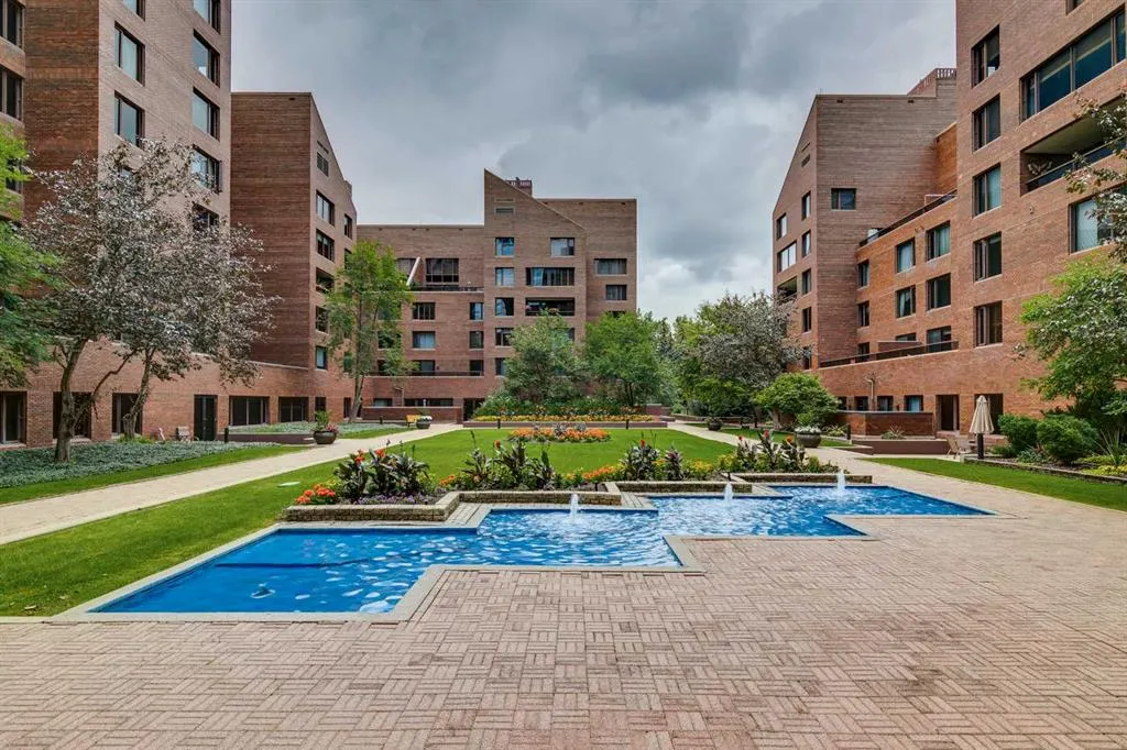 500 Eau Claire Avenue SW #102D