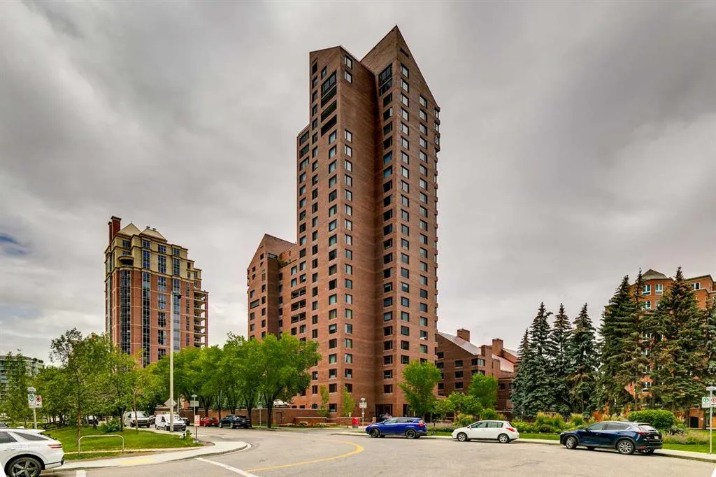 500 Eau Claire Avenue SW #102D