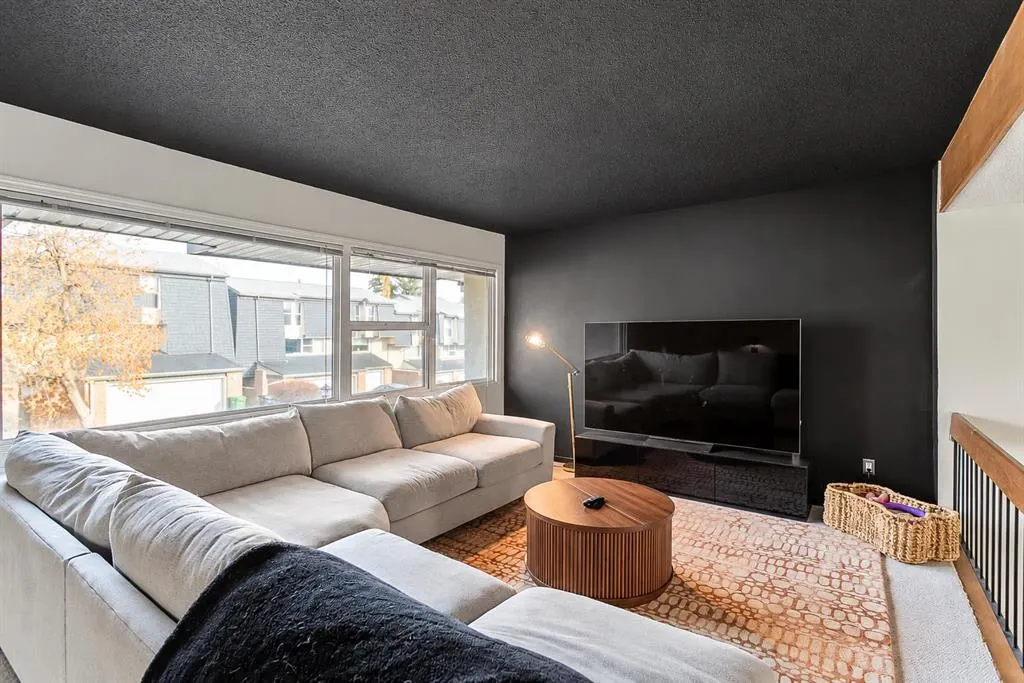 442 Brae Glen Crescent SW