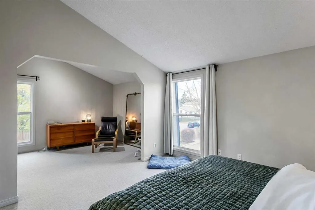 442 Brae Glen Crescent SW