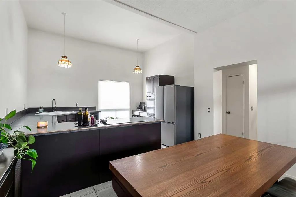 442 Brae Glen Crescent SW