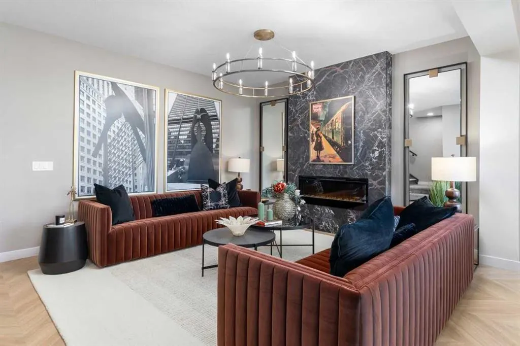 239 Vantage Crescent SW