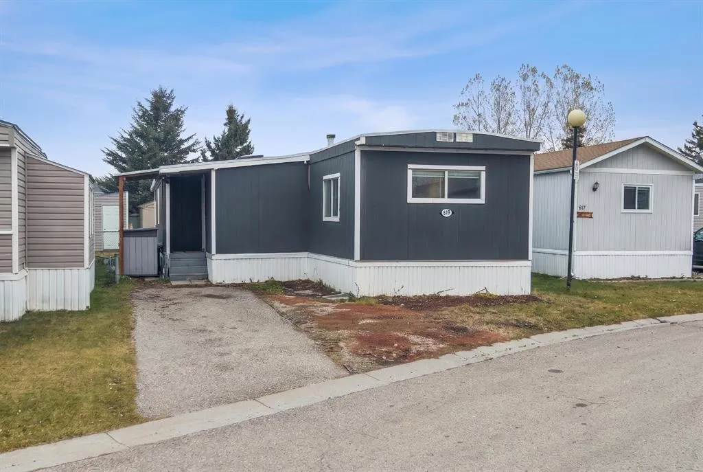 1101 84 Street NE #819