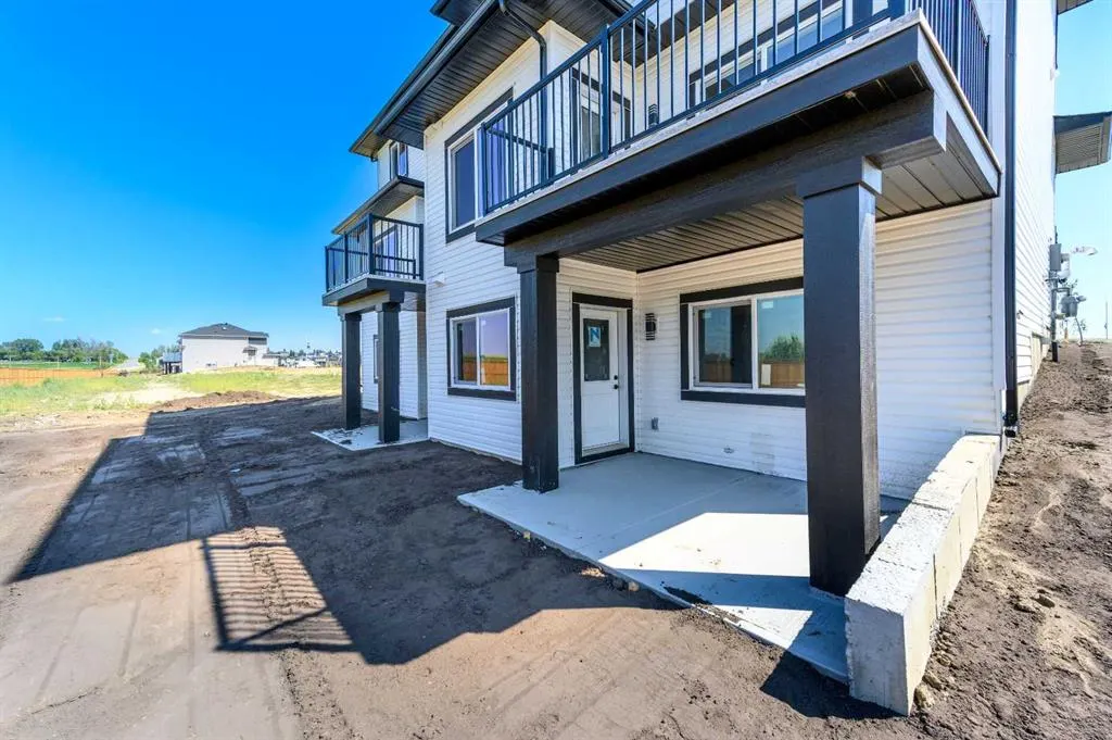 182 Lakewood Crescent