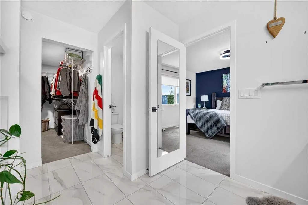 32 Cranbrook Bay SE