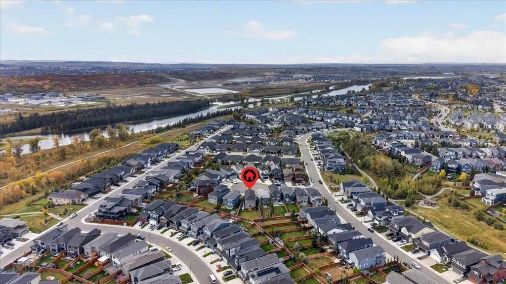 32 Cranbrook Bay SE