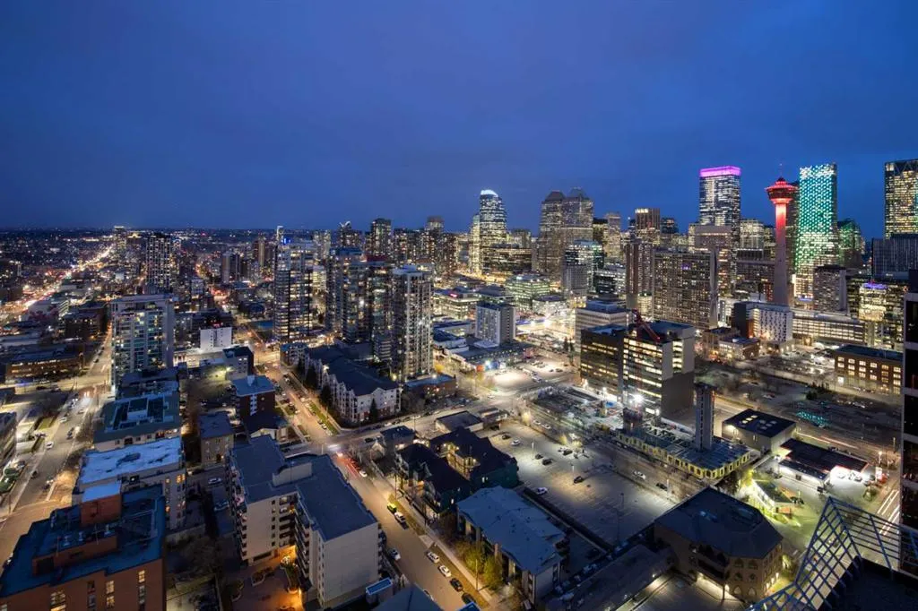 210 15 Avenue SE #3301