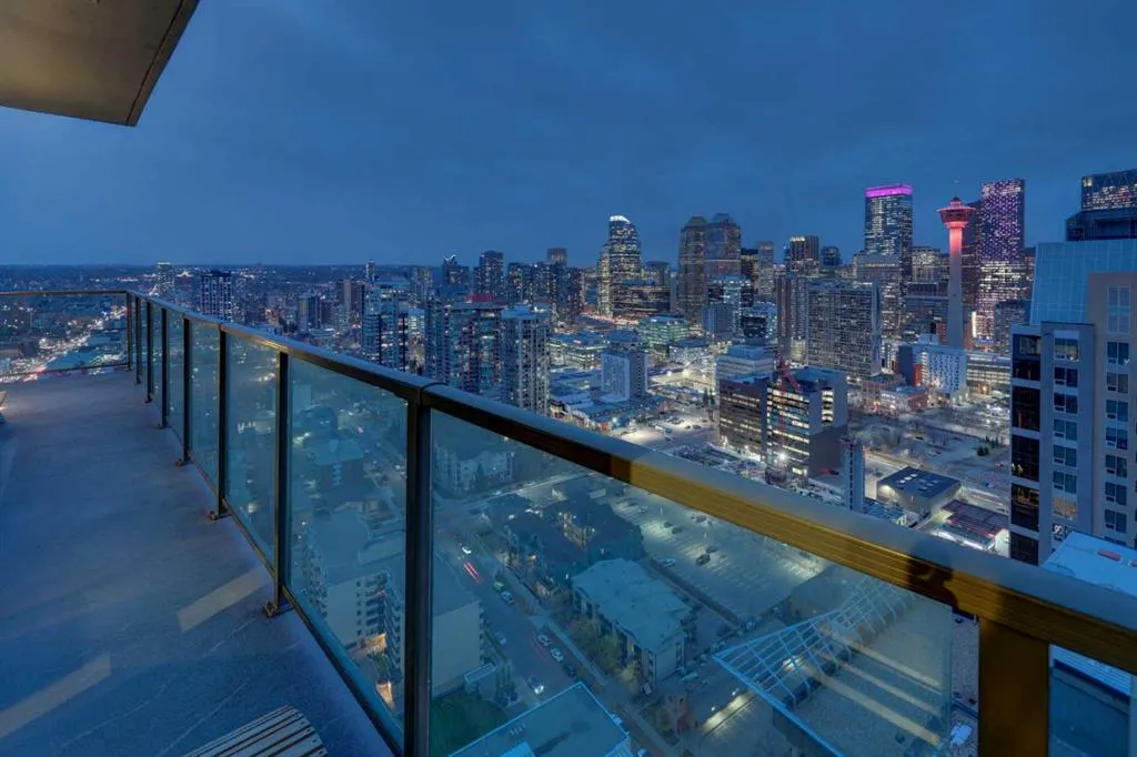 210 15 Avenue SE #3301