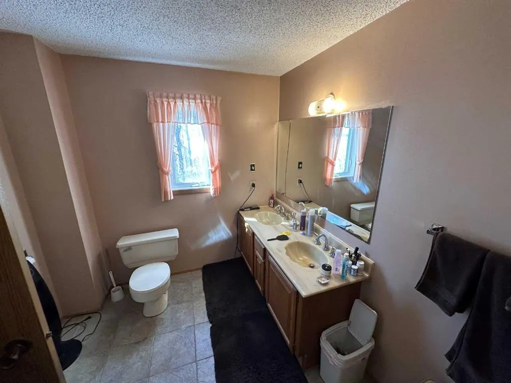 13428 Lakeland Drive