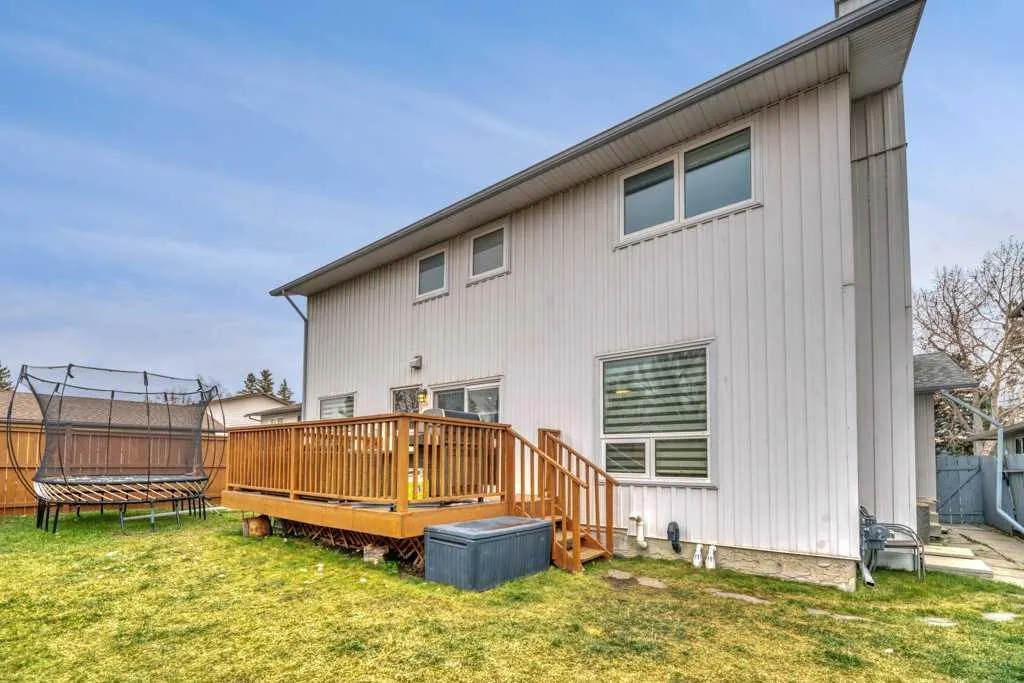 408 Woodside Road SW