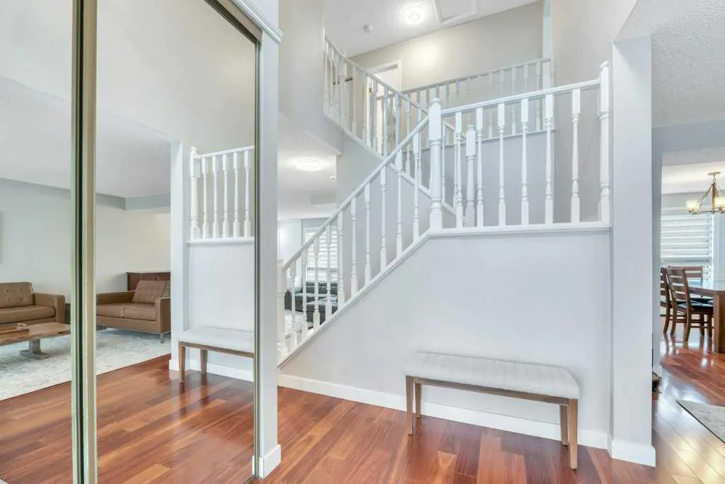 408 Woodside Road SW