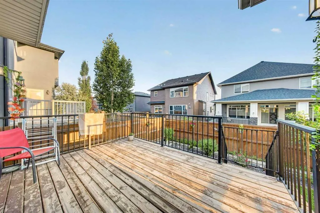 160 Kinniburgh Circle