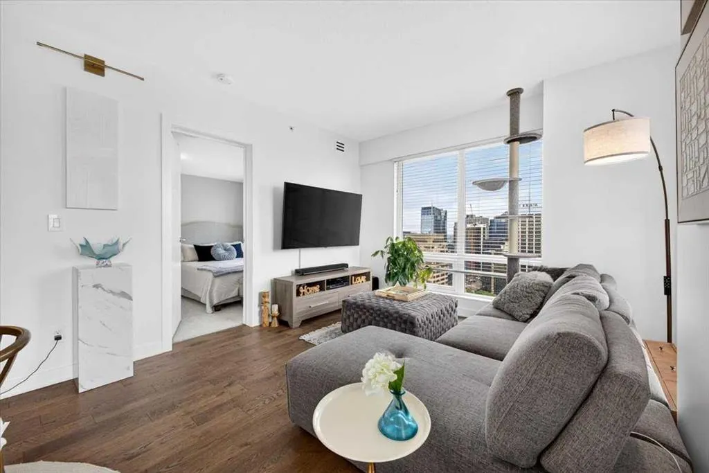 930 6 Avenue SW #3306