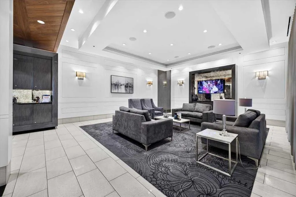 930 6 Avenue SW #3306