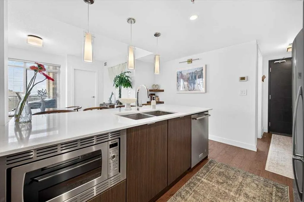 930 6 Avenue SW #3306