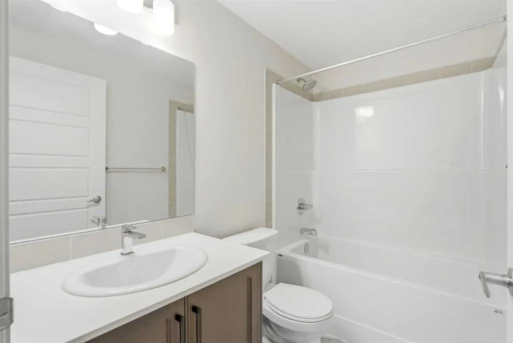 40 Livingston Parade NE #113