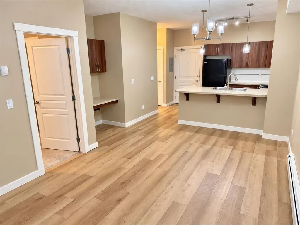 2300 Evanston Square NW #104