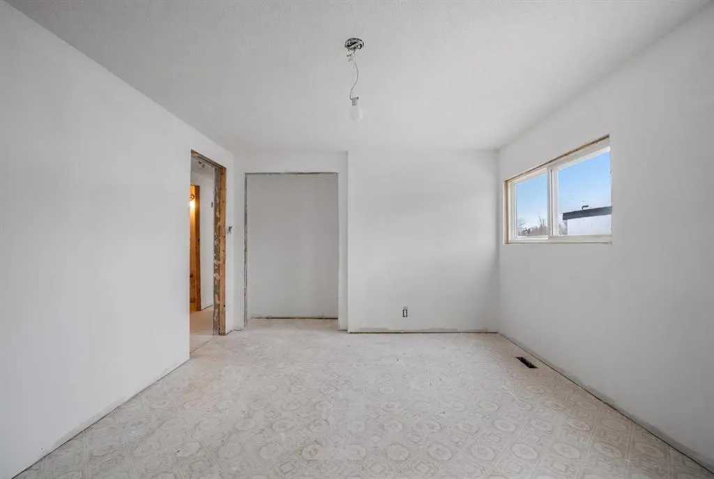 6220 17 Avenue SE #203