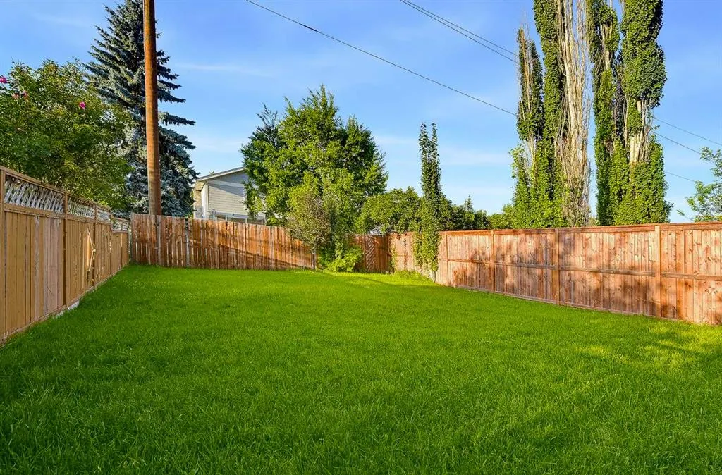 13 Shawglen Court SW