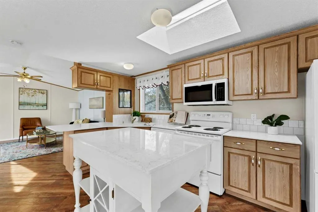 1600 Strachan Road SE #111