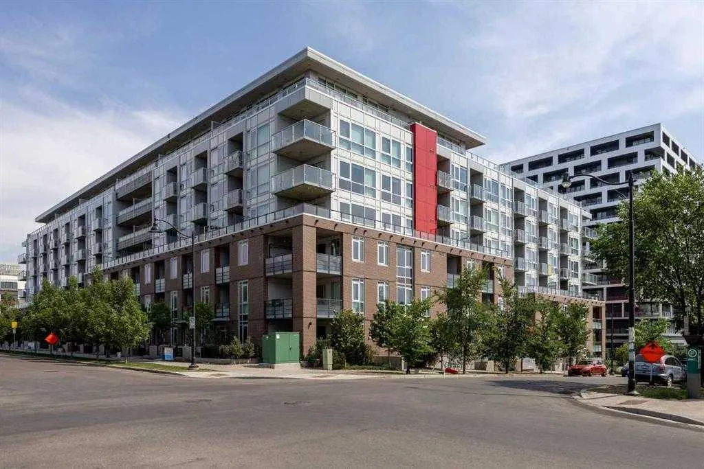 88 9 Street NE #203
