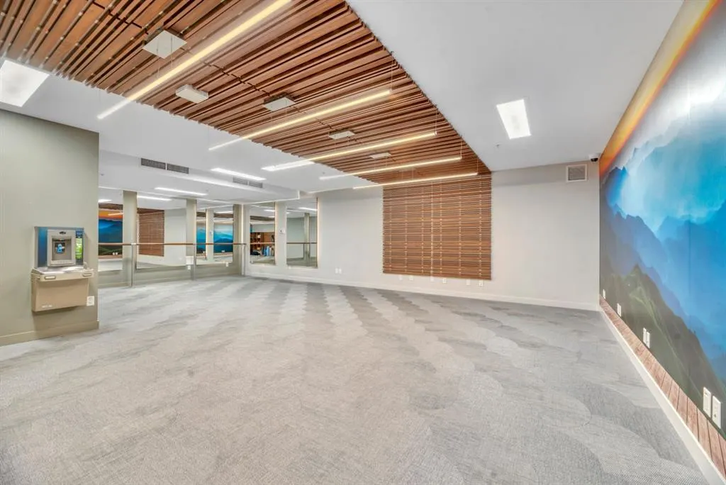 88 9 Street NE #203