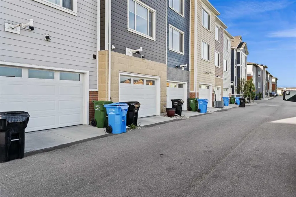11428 52 Street NE #303