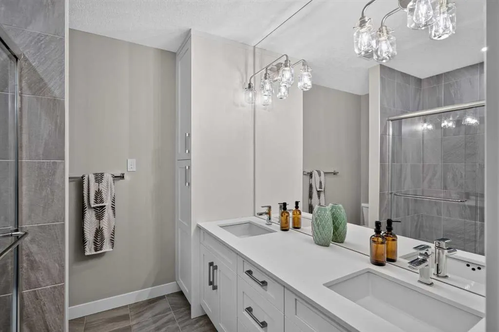 100 Auburn Meadows Common SE #216
